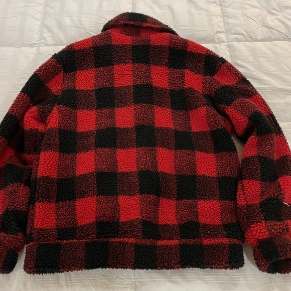 Elodie Faux Sherpa Jacket - Picture 12 of 12